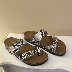 🐍Snakeskin Pattern Sandals with Gold Buckle